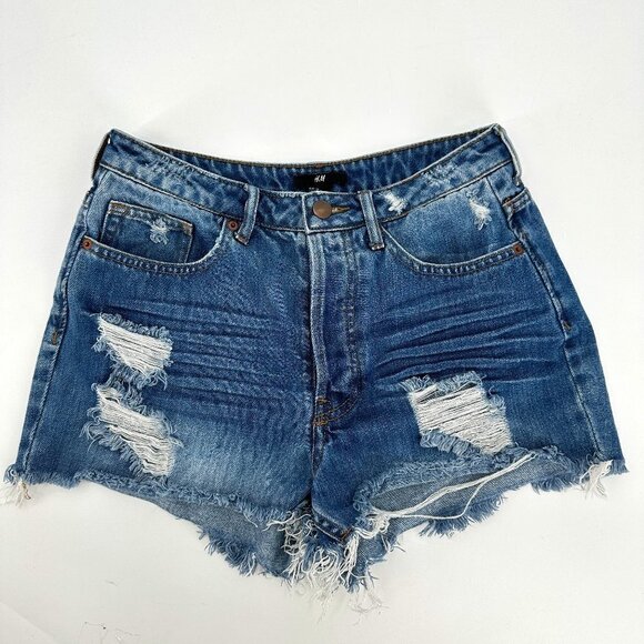 H&M Distressed Mom Shortie Rise Jean Denim Bootie Coastal Beach 6 Cut Off Shorts - Picture 1 of 4